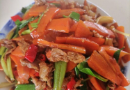 胡萝卜炒肉的做法,胡萝卜炒肉，营养与口感的双重享受